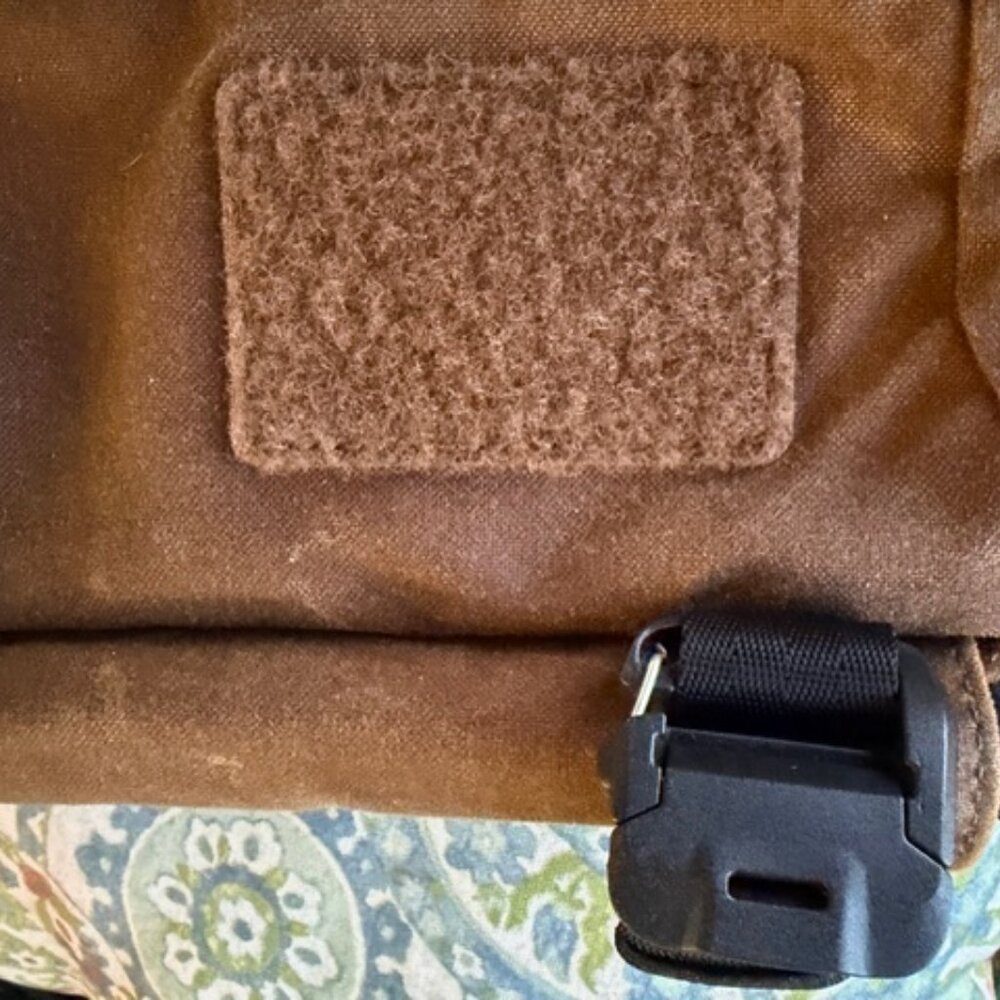 Chuyen CTactical CT5 Sling Bag in waxed canvas: gorgeous sling/crossbody - Picture 9 of 9